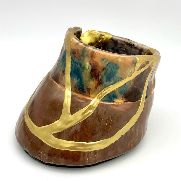 Kintsugi Pottery Horse Hoof Cup Vase Cache Horseshoe Gold Crack Growth Gift - Picture 12 of 17